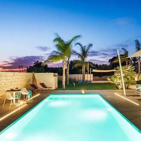 Nica Villa *