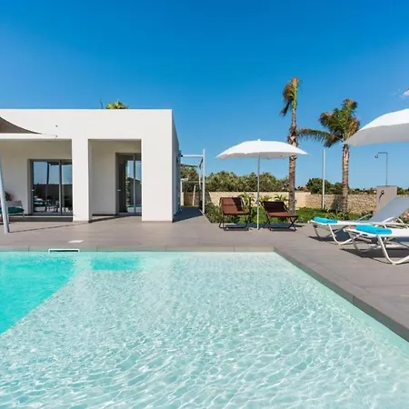 Villa Nica Reitani